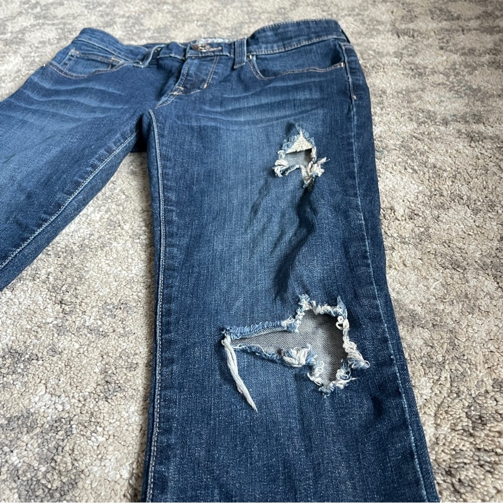 GUESS MEDIUM RISE JEANS (Sarah fit) - Picture 6 of 7